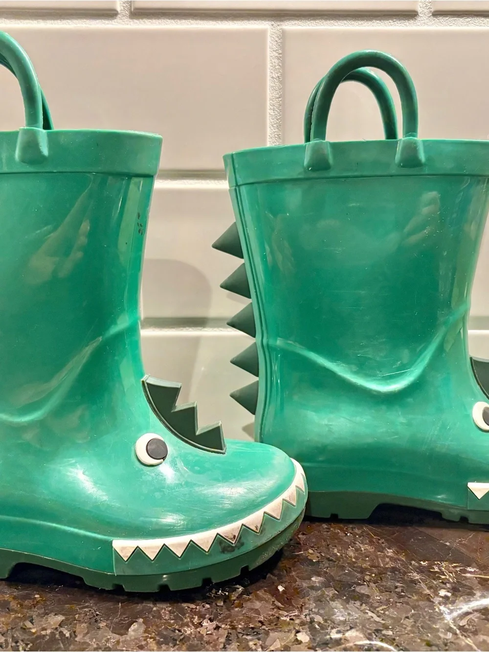 Toddler size 9 Old Navy Green Dino Rain Boots - Fun Waterproof Splash Shoes